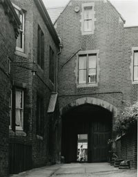 Heath's Almshouses, Islingon